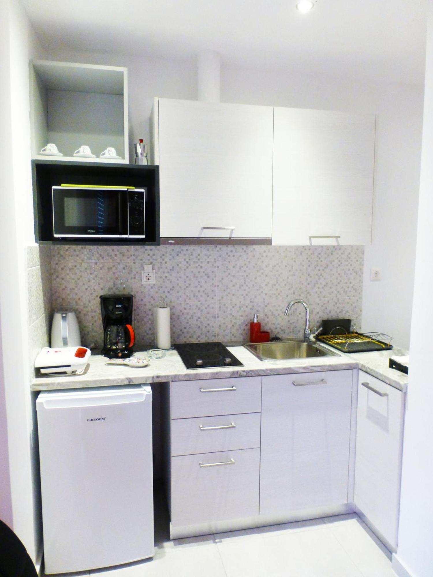 Central Athens Studios Экстерьер фото