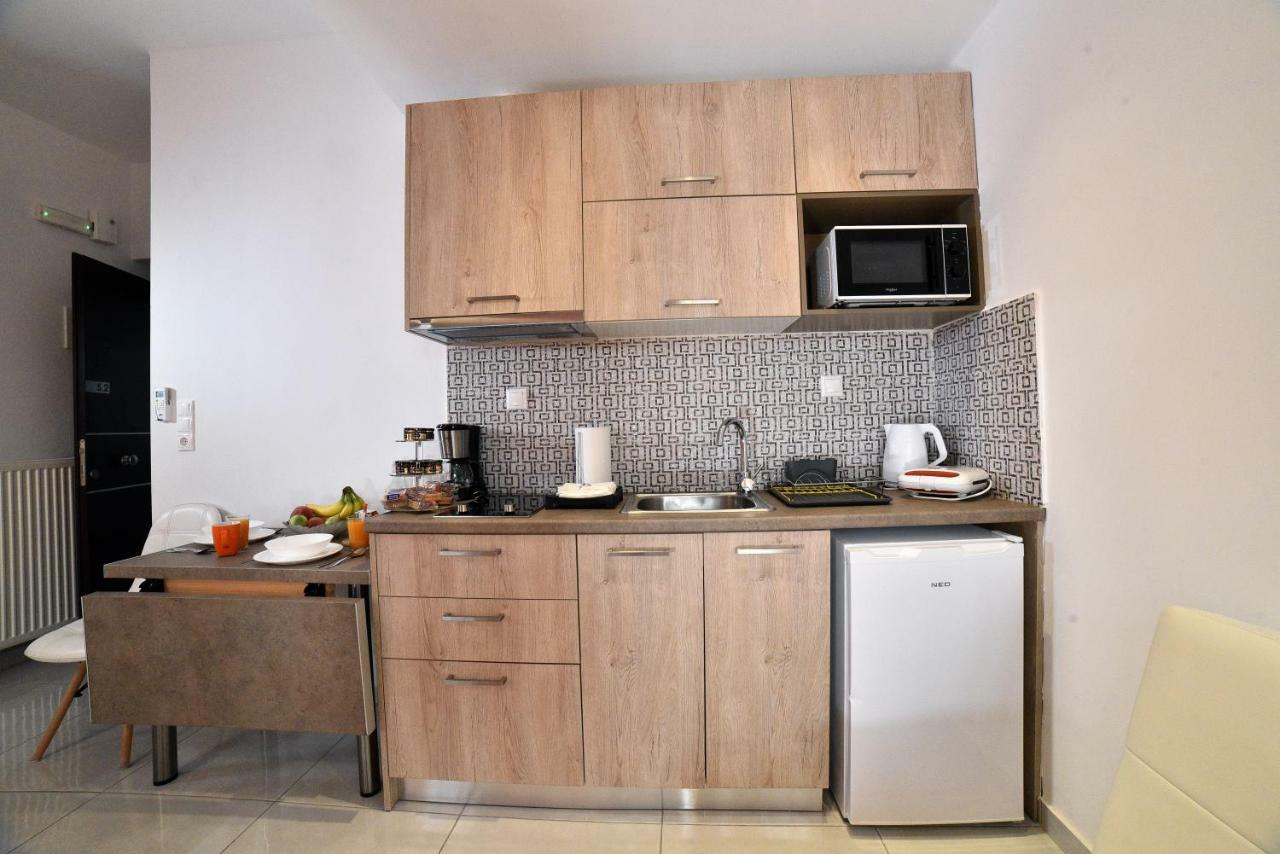 Central Athens Studios Экстерьер фото